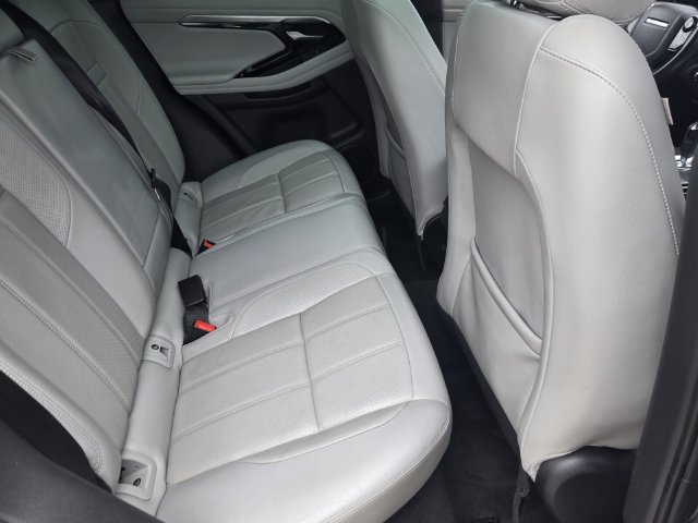 Used 2020 Land Rover Range Rover Evoque SE AWD/4WD image 17