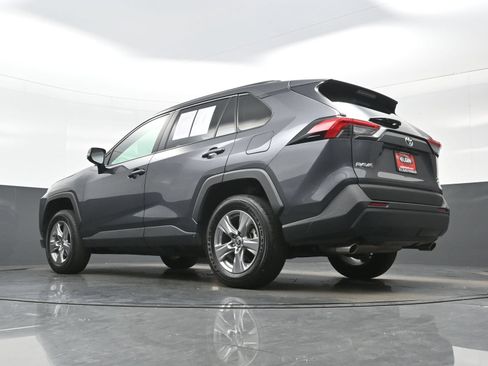 Used 2025 Toyota RAV4 XLE AWD/4WD image 30