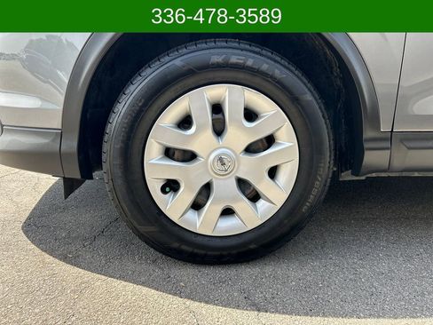 Used 2019 Nissan Rogue Sport S image 25