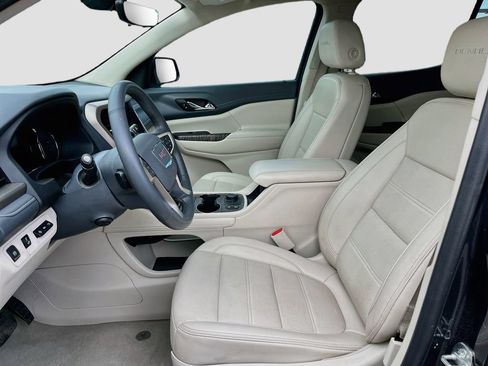 Used 2023 GMC Acadia Denali w/ Denali Ultimate Package FWD image 22
