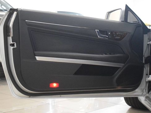 Used 2011 Mercedes-Benz E 550 Coupe image 27