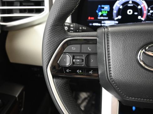 Used 2023 Toyota Tundra Capstone image 37