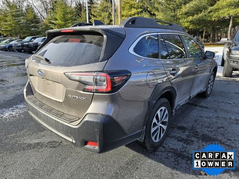 Certified 2023 Subaru Outback Premium image 9
