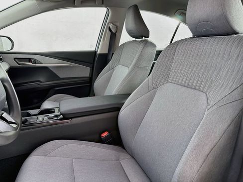 New 2026 Toyota Camry LE FWD image 32