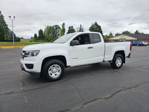Used 2015 Chevrolet Colorado W/T w/ WT Convenience Package image 3