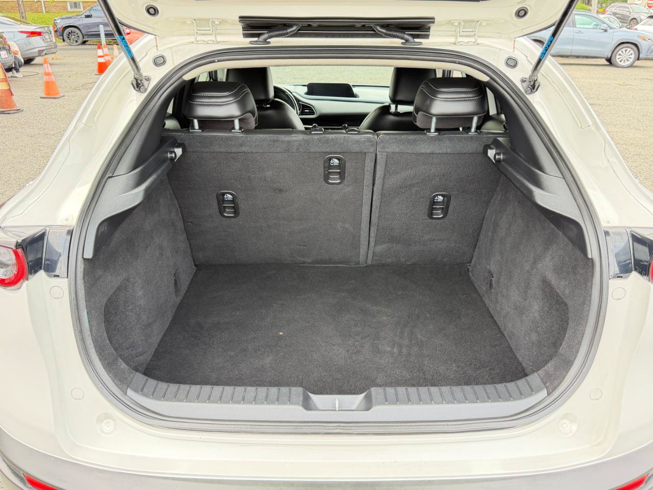 Used 2021 MAZDA CX-30 AWD 2.5 S w/ Select Package image 32