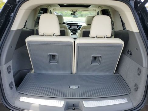 Used 2025 Cadillac XT6 Premium Luxury w/ LPO, Floor Liner Package AWD/4WD image 28