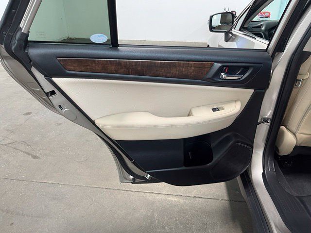 Used 2016 Subaru Outback 2.5i Limited AWD/4WD image 20
