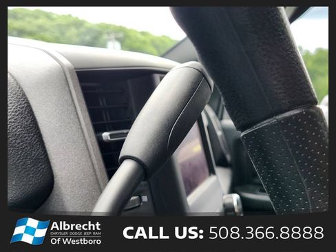 Used 2024 RAM 2500 Tradesman w/ Chrome Appearance Group AWD/4WD image 28