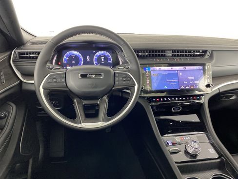 New 2026 Jeep Grand Cherokee L Limited image 36