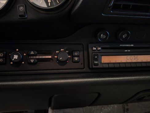 Used 1996 Porsche 911 image 4