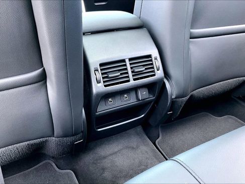 Certified 2025 Land Rover Discovery Sport S image 10