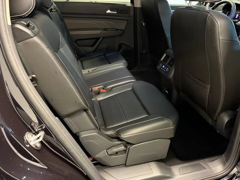 Certified 2023 Volkswagen Atlas SE w/ Panoramic Sunroof Package FWD image 13