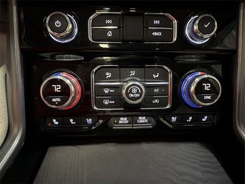 Certified 2021 GMC Yukon Denali w/ Denali Premium Package image 19
