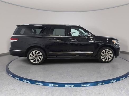 Certified 2023 Lincoln Navigator L Reserve AWD/4WD image 4
