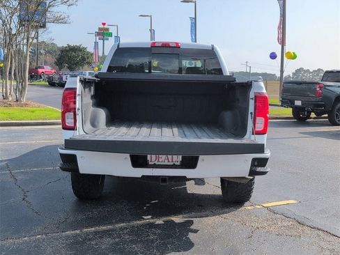 Used 2017 Chevrolet Silverado 1500 LTZ Z71 w/ LTZ Plus Package image 5