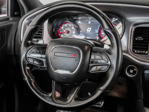 Used 2019 Dodge Charger R/T image 18