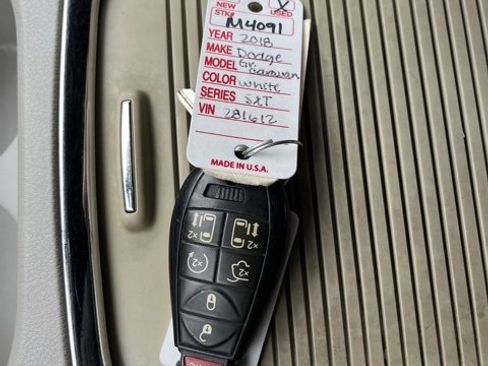 Used 2018 Dodge Grand Caravan SXT image 58