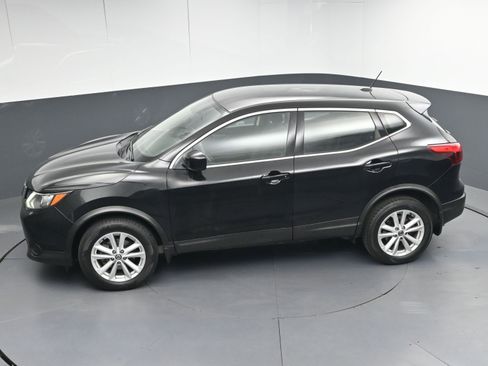 Used 2019 Nissan Rogue Sport S w/ Appearance Package image 30