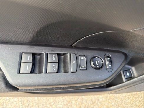Used 2019 Honda Civic LX image 10