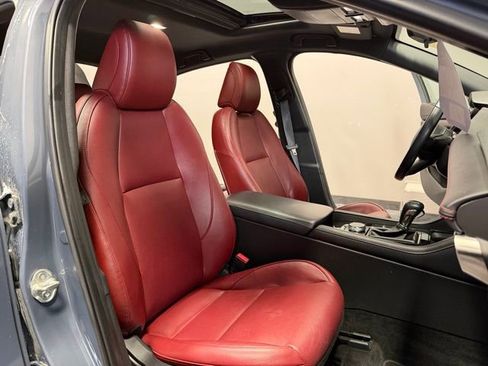 Used 2024 MAZDA MAZDA3 s image 22