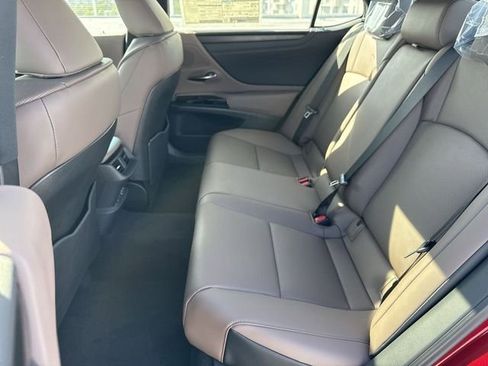 New 2025 Lexus ES 350 w/ Premium Package image 23