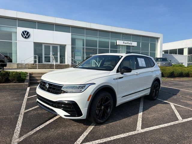 Certified 2024 Volkswagen Tiguan SE R-Line AWD/4WD image 7