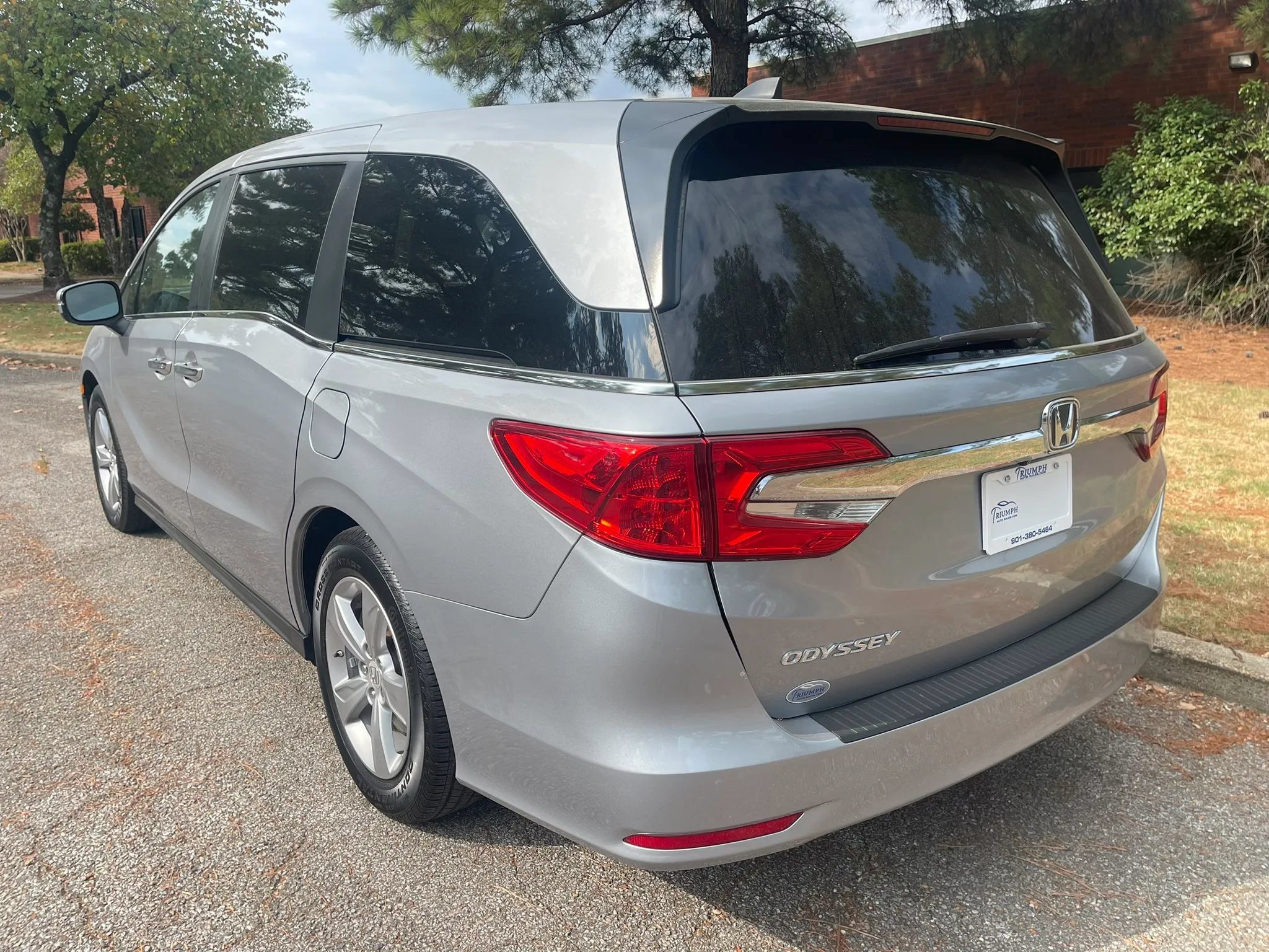Used 2018 Honda Odyssey EX-L image 3
