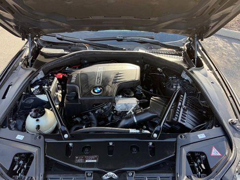 Used 2013 BMW 528i xDrive Sedan AWD/4WD image 23