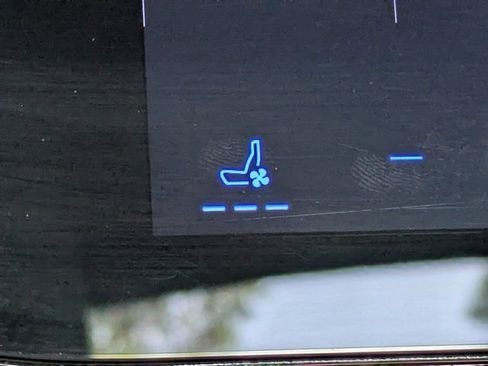 Used 2025 Ford Mustang Premium image 28