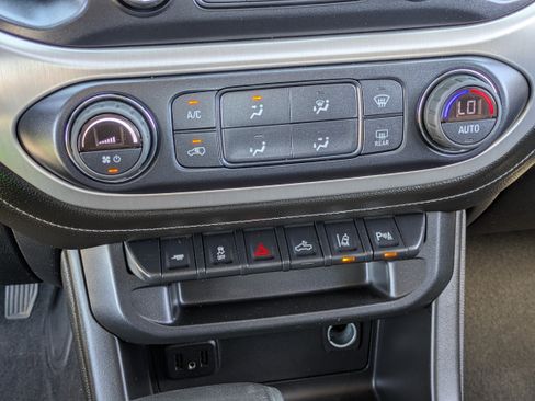 Used 2021 GMC Canyon Elevation w/ Driver Alert Package image 23