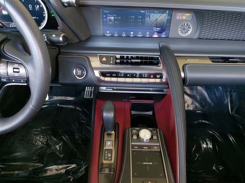 Used 2023 Lexus LC 500 Convertible image 22