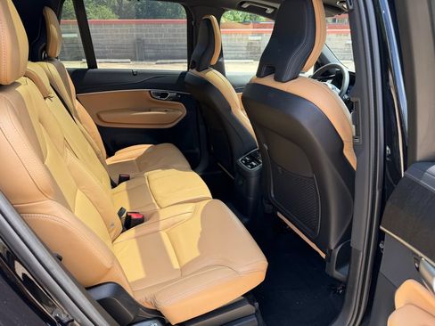 Certified 2024 Volvo XC90 T8 Ultimate w/ Protection Package Premier AWD/4WD image 25