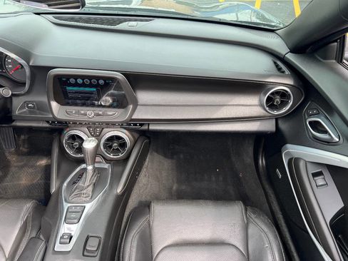 Used 2018 Chevrolet Camaro LT image 32