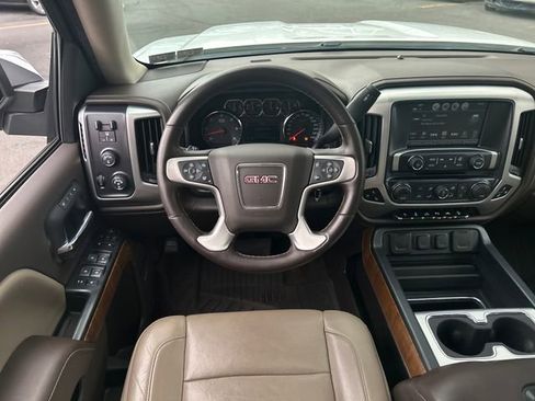 Used 2018 GMC Sierra 1500 SLT image 14