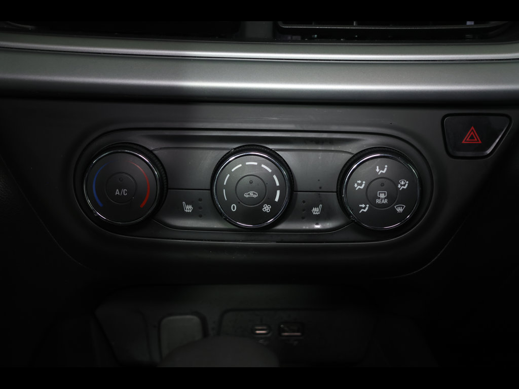 Used 2024 Chevrolet Trax RS w/ Driver Confidence Package FWD image 24