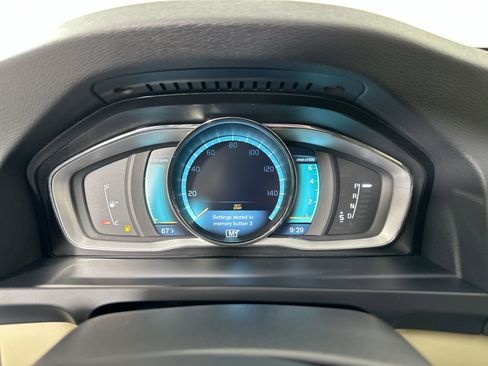 Used 2014 Volvo S60 T5 image 11