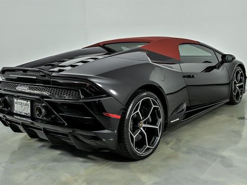 Used 2020 Lamborghini Huracan EVO AWD/4WD image 13
