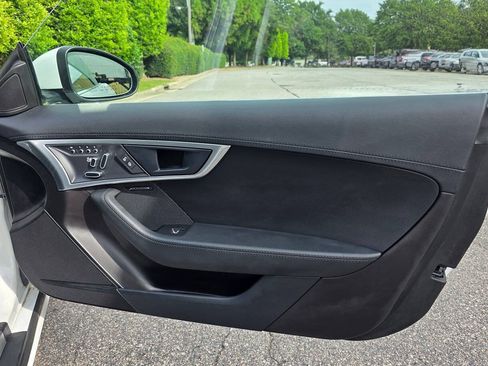 Used 2018 Jaguar F-TYPE Coupe RWD image 28
