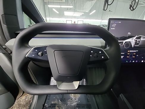 Used 2024 Tesla Cybertruck AWD Crew Cab image 30