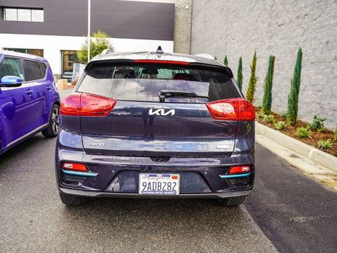 Used 2022 Kia Niro EX Premium image 13
