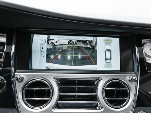 Used 2016 Rolls-Royce Ghost image 52