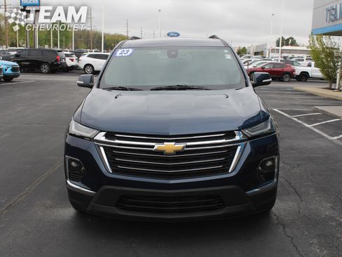 Used 2023 Chevrolet Traverse LT AWD/4WD image 9