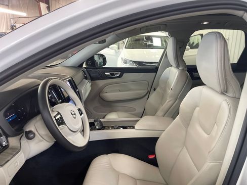 Certified 2024 Volvo XC60 B5 Plus w/ Protection Package Premier AWD/4WD image 14
