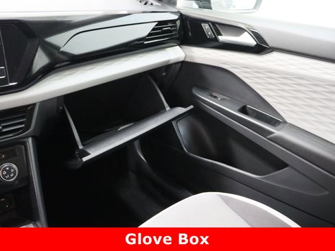 Used 2022 Volkswagen Taos S image 21