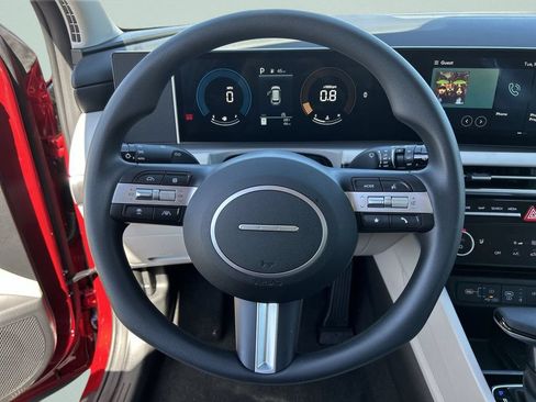 Used 2025 Hyundai Tucson SEL FWD image 26