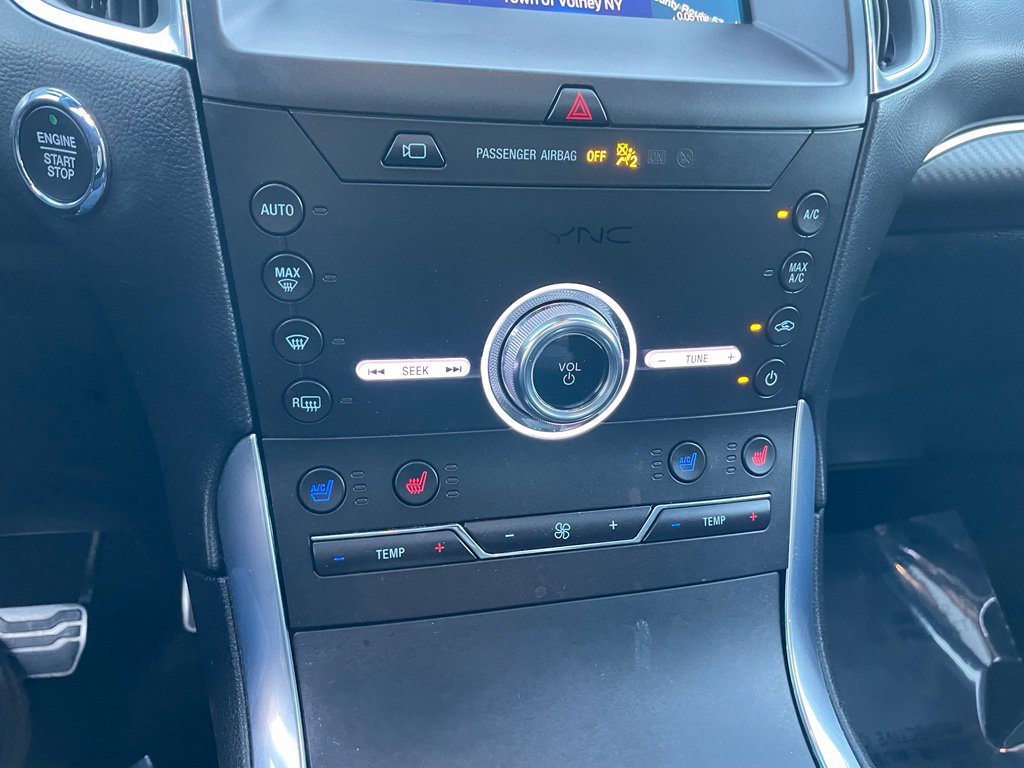 Used 2020 Ford Edge ST w/ Equipment Group 401A AWD/4WD image 19
