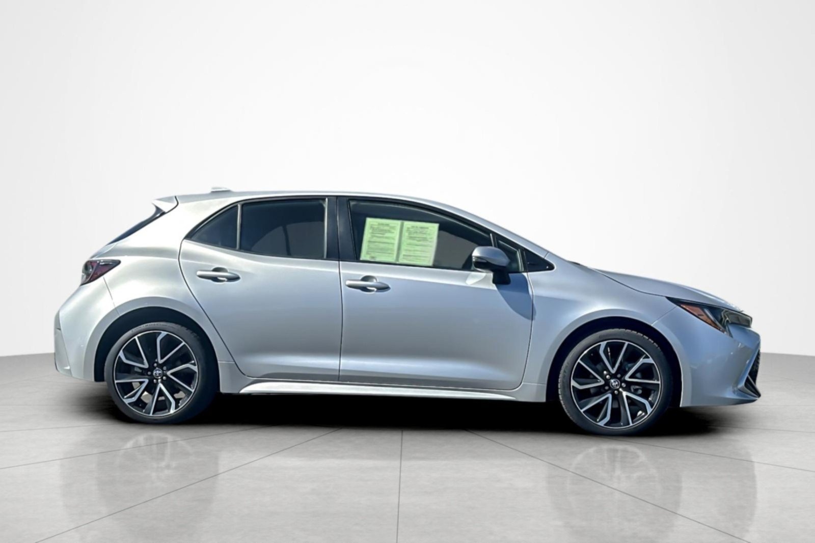 Certified 2020 Toyota Corolla XSE FWD image 6