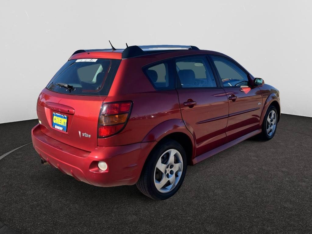 Used 2008 Pontiac Vibe w/ Preferred Package FWD image 4