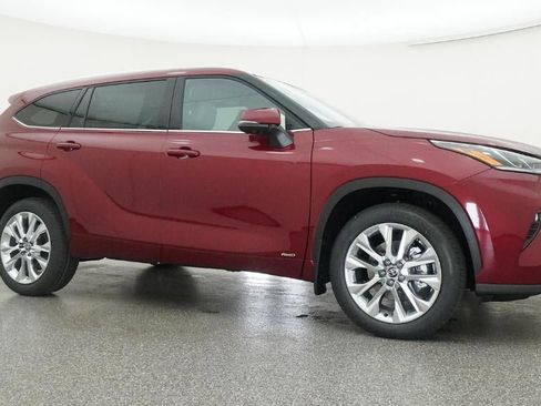 New 2026 Toyota Highlander Limited AWD/4WD image 28